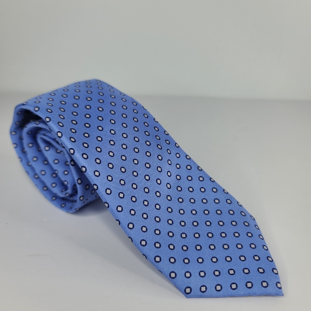 CHAPS Silk Blue Tie.